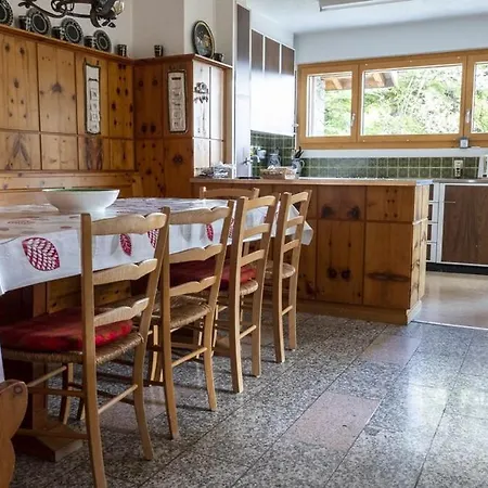 Authentique A Ovronnaz Alpesi faház